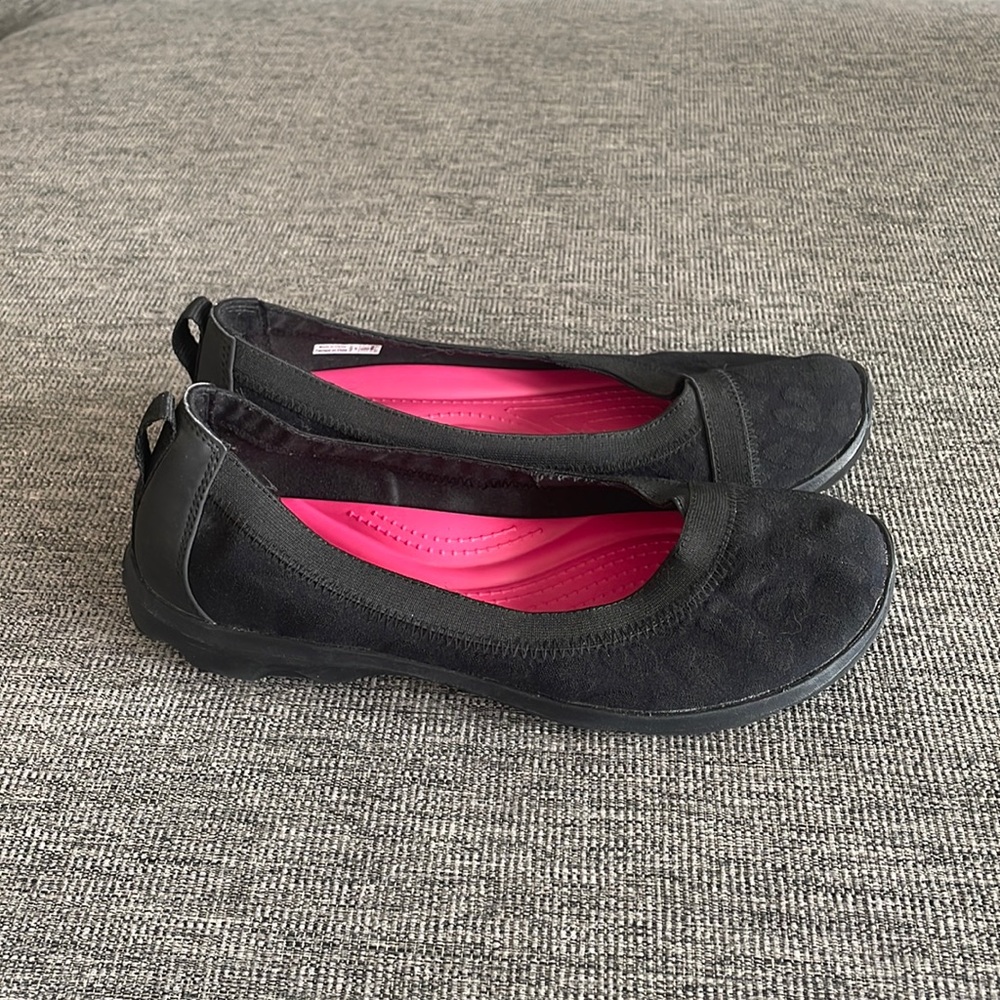 Crocs women slip on shoe